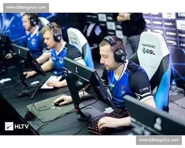 电竞的告别式，XX选手退役，留给赛场的是无尽的荣光