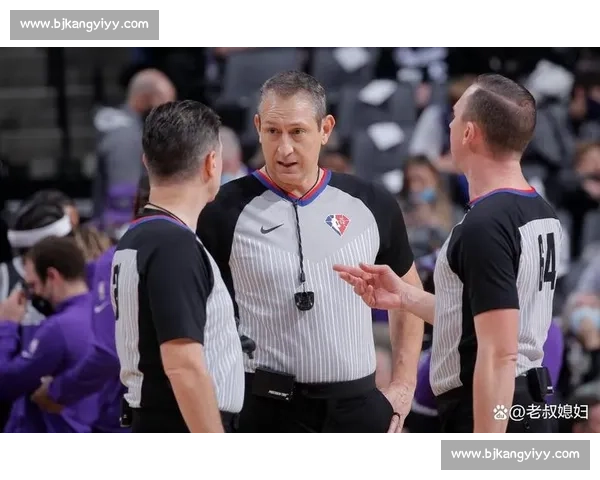 球迷怒了！自家球队被黑哨，评论区全是“问候”裁判的声音！