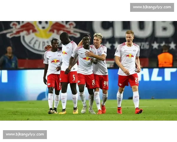 德甲赛场上演“梅开二度”不如看看这个“一球成名”! 德甲赛场上演“梅开二度”不如看看这个“一球成名”!